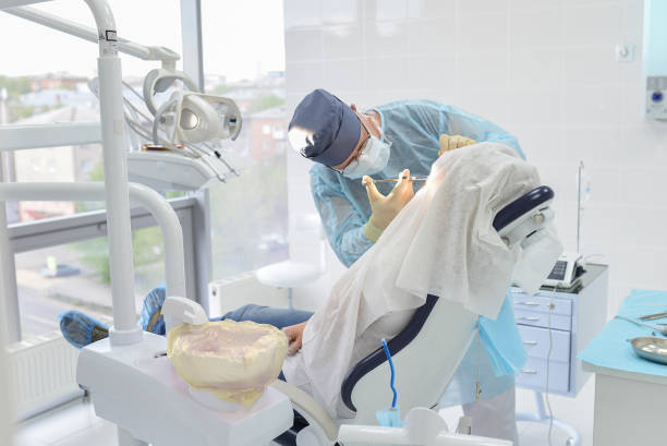 Best Emergency Tooth Extraction in Sarcoxie, MO